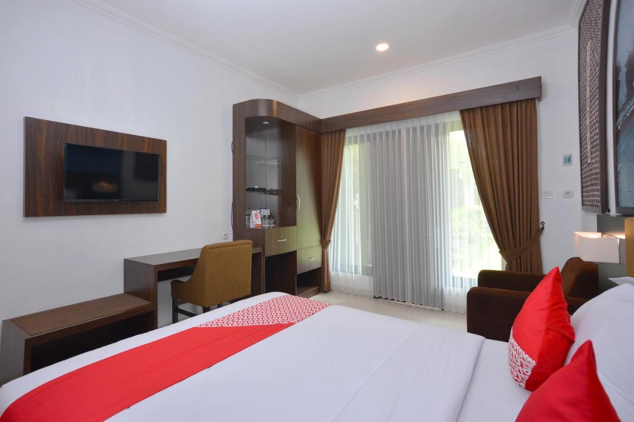 The Edwin Syariah Hotel Ngabean Екстериор снимка
