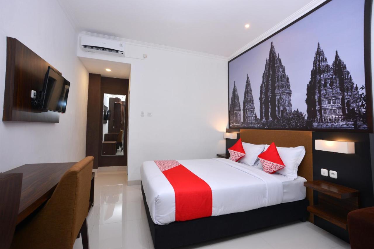 The Edwin Syariah Hotel Ngabean Екстериор снимка