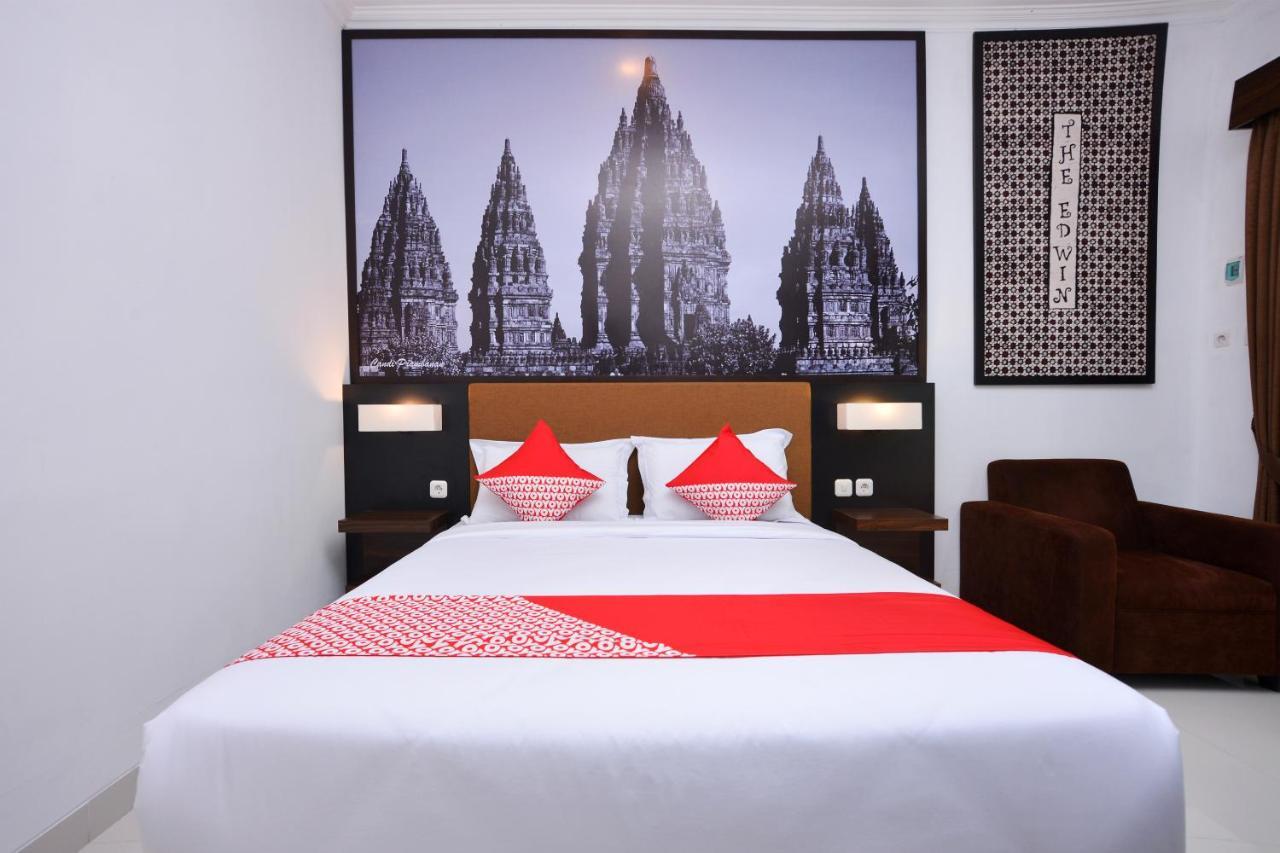 The Edwin Syariah Hotel Ngabean Екстериор снимка