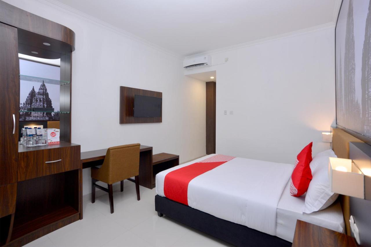 The Edwin Syariah Hotel Ngabean Екстериор снимка