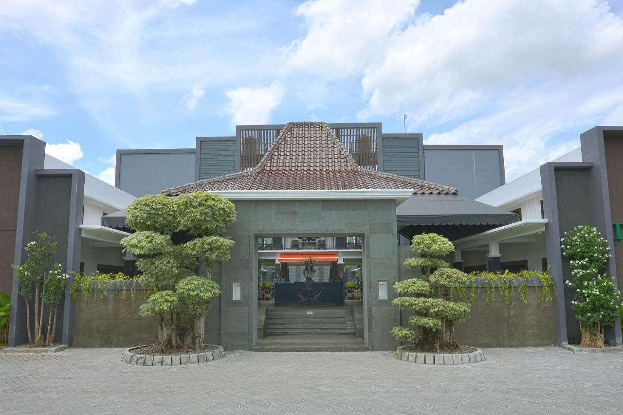 The Edwin Syariah Hotel Ngabean Екстериор снимка