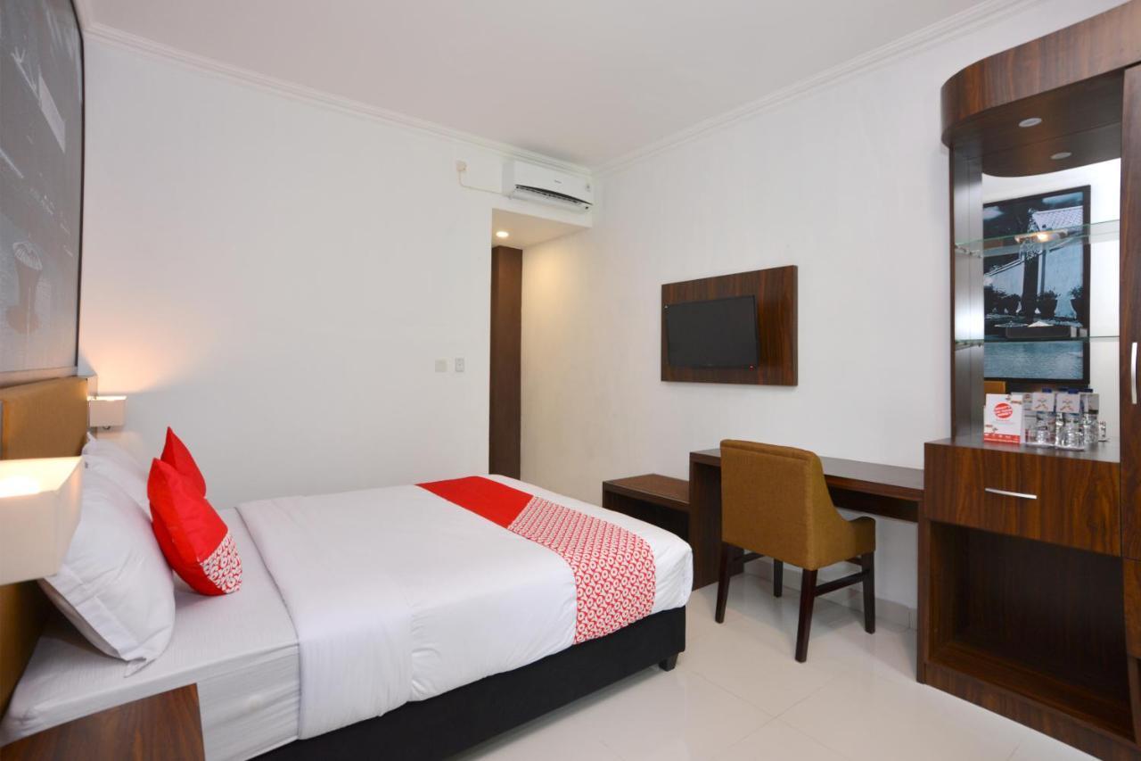 The Edwin Syariah Hotel Ngabean Екстериор снимка