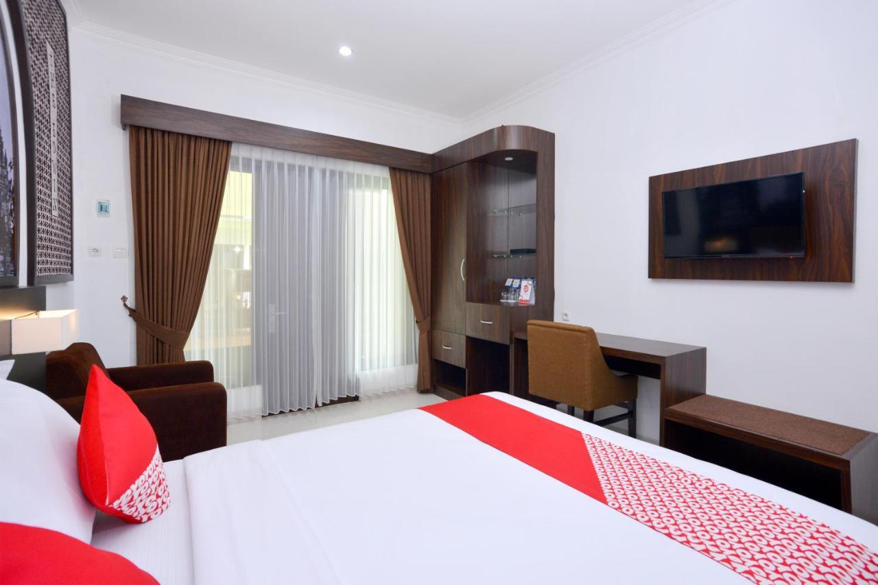 The Edwin Syariah Hotel Ngabean Екстериор снимка