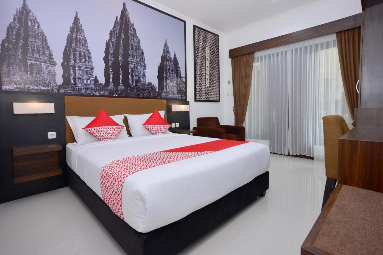 The Edwin Syariah Hotel Ngabean Екстериор снимка